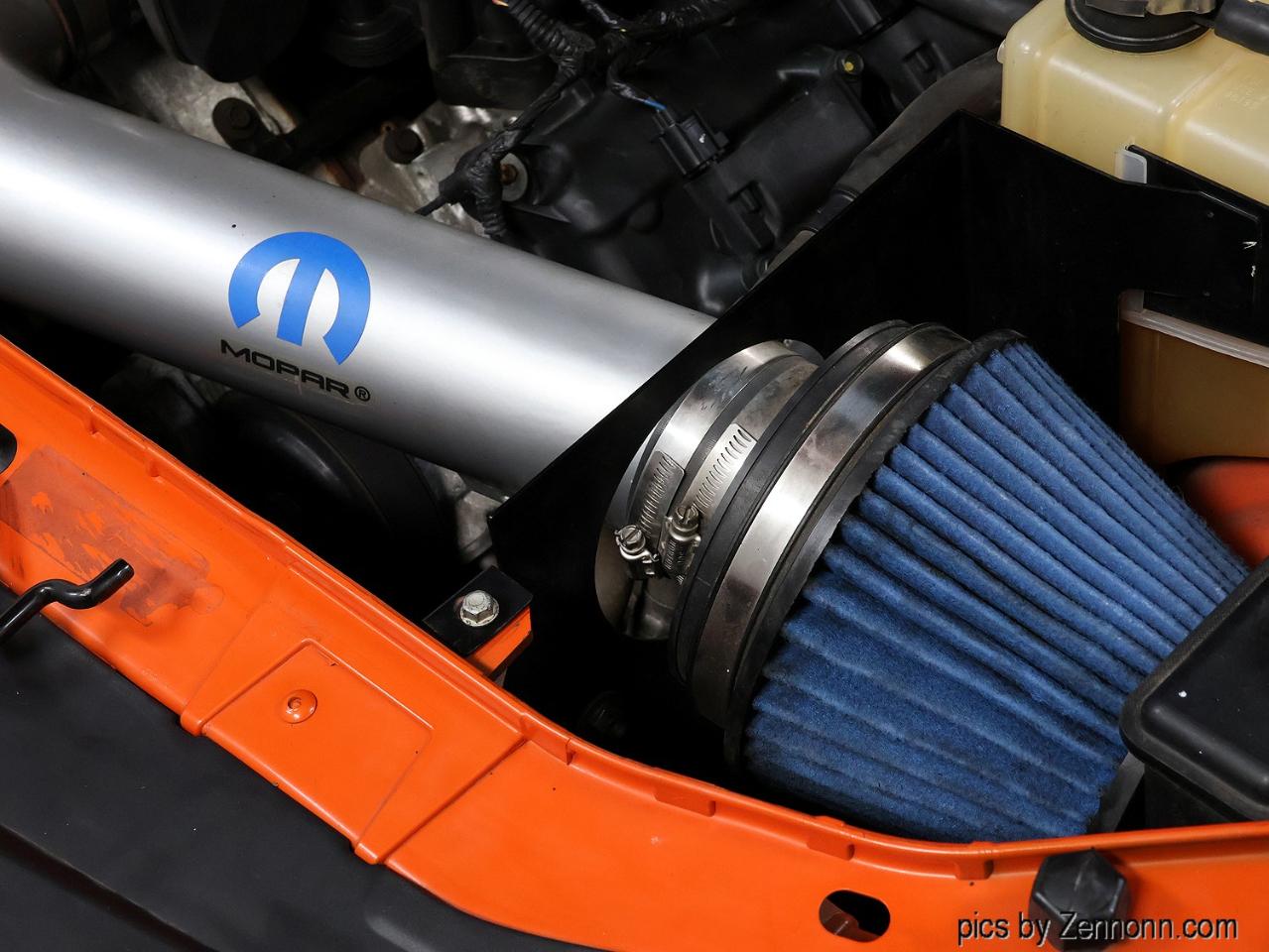 Dodge Challenger 2dr Cpe R/T 2010