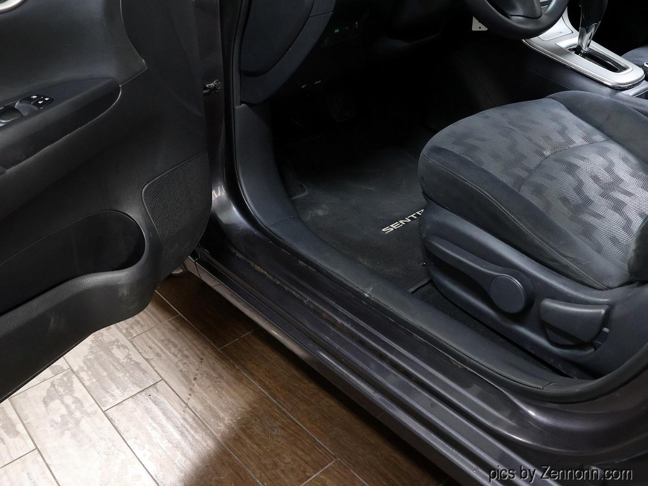 Nissan Sentra 4dr Sdn I4 CVT SV 2013