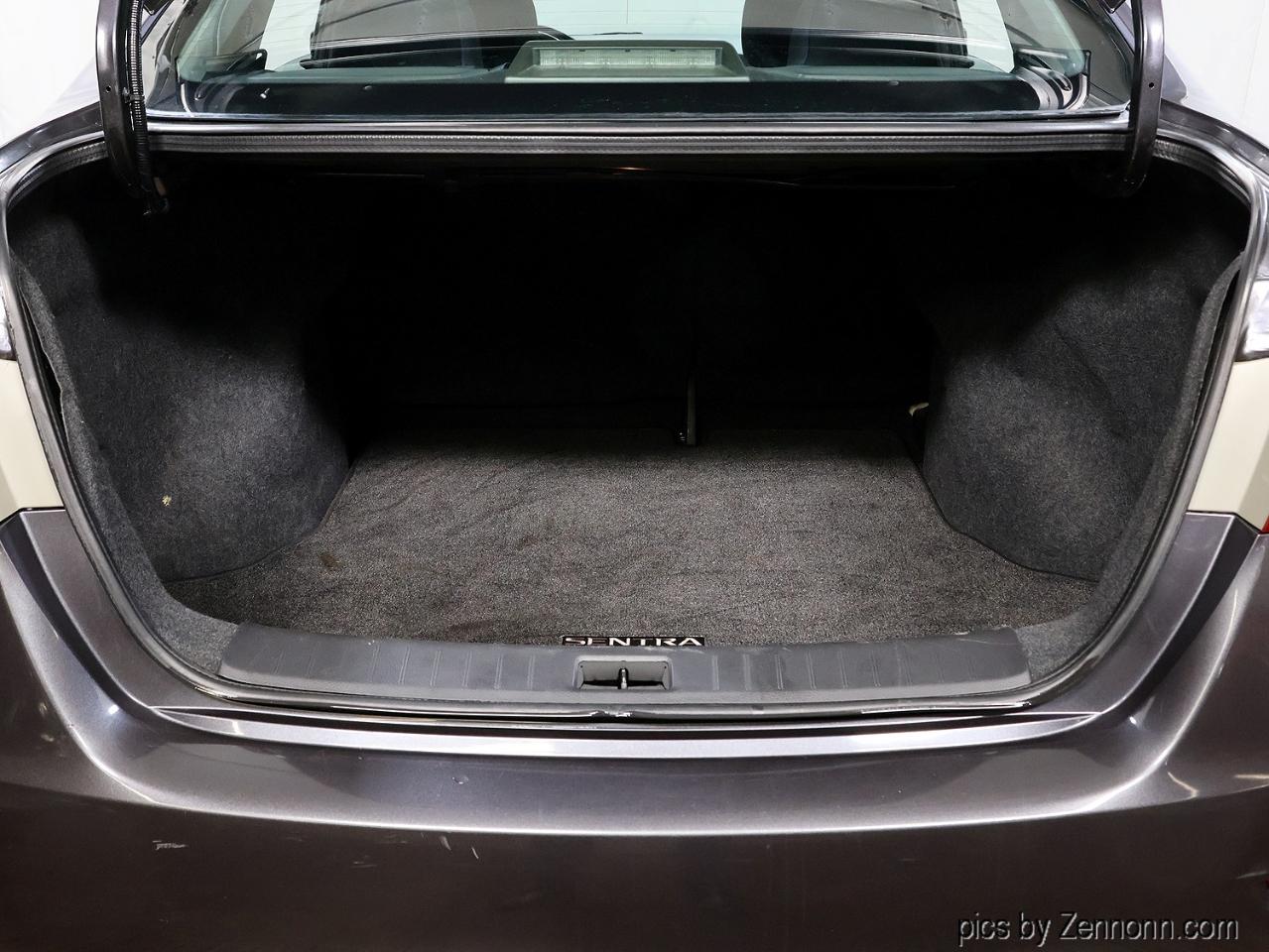 Nissan Sentra 4dr Sdn I4 CVT SV 2013