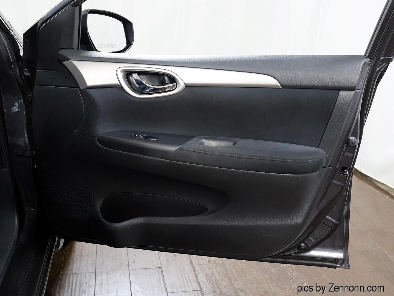 Nissan Sentra 4dr Sdn I4 CVT SV 2013