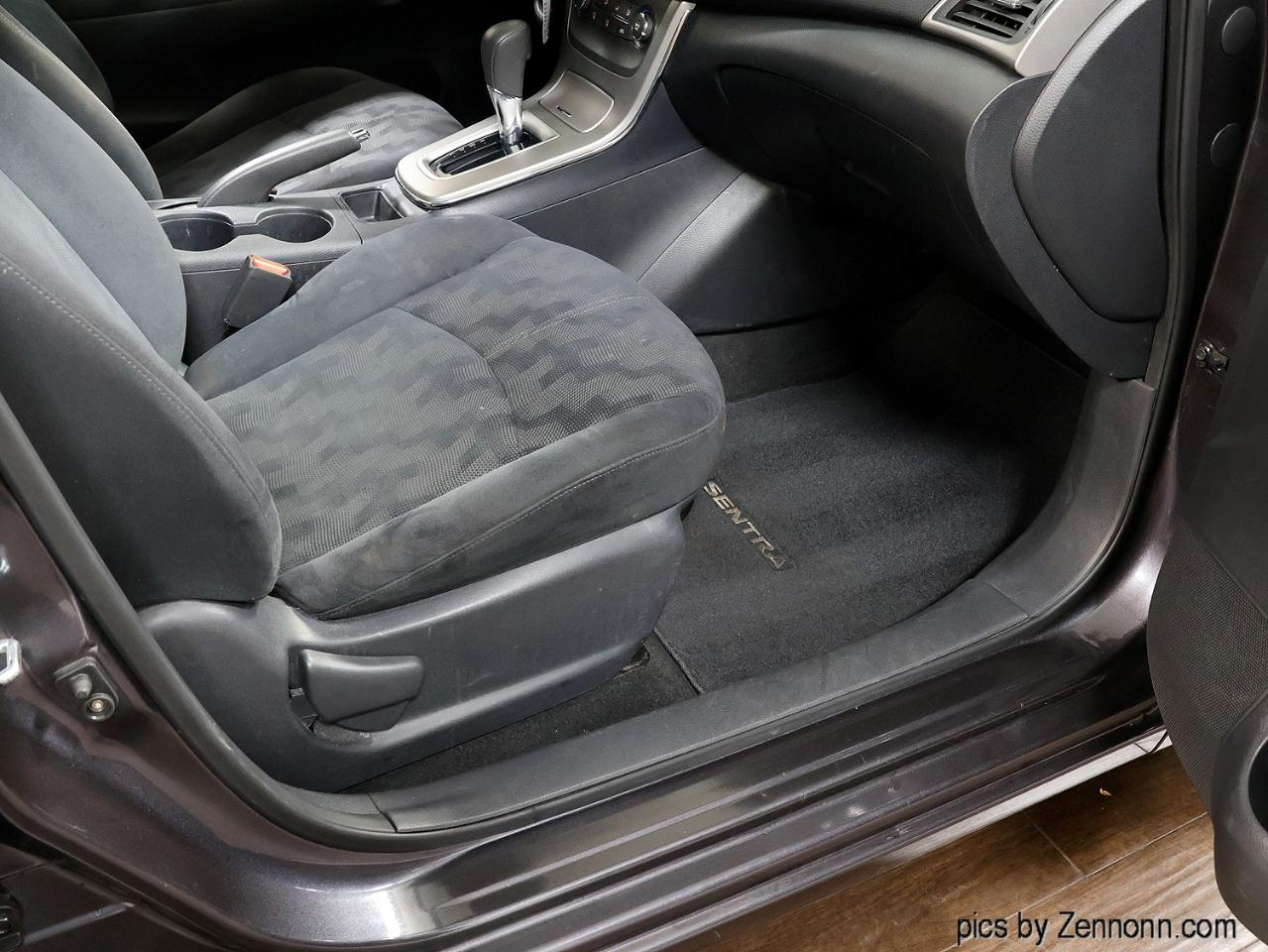 Nissan Sentra 4dr Sdn I4 CVT SV 2013