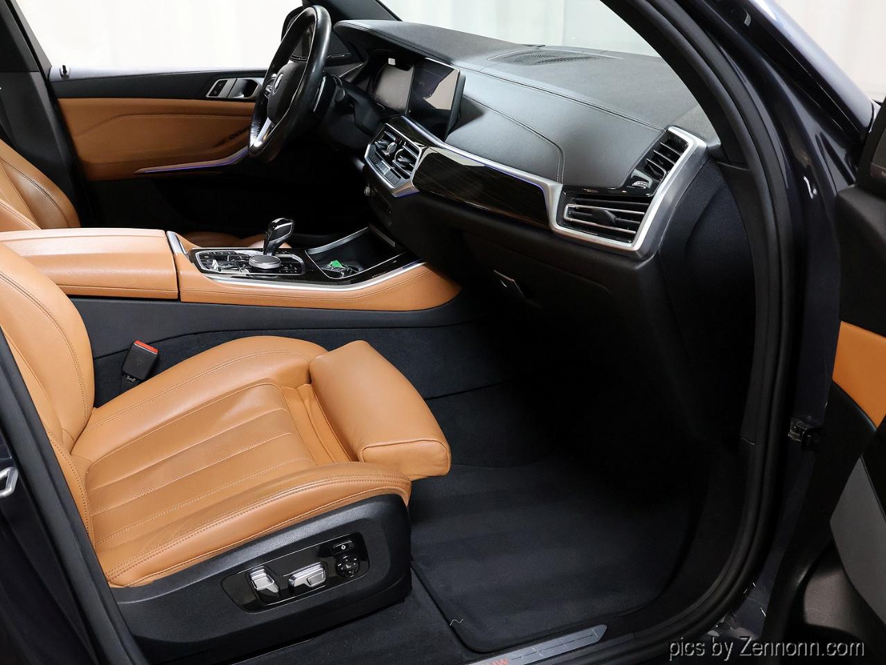 BMW X5 xDrive50i Sports Activity Vehicle 2019