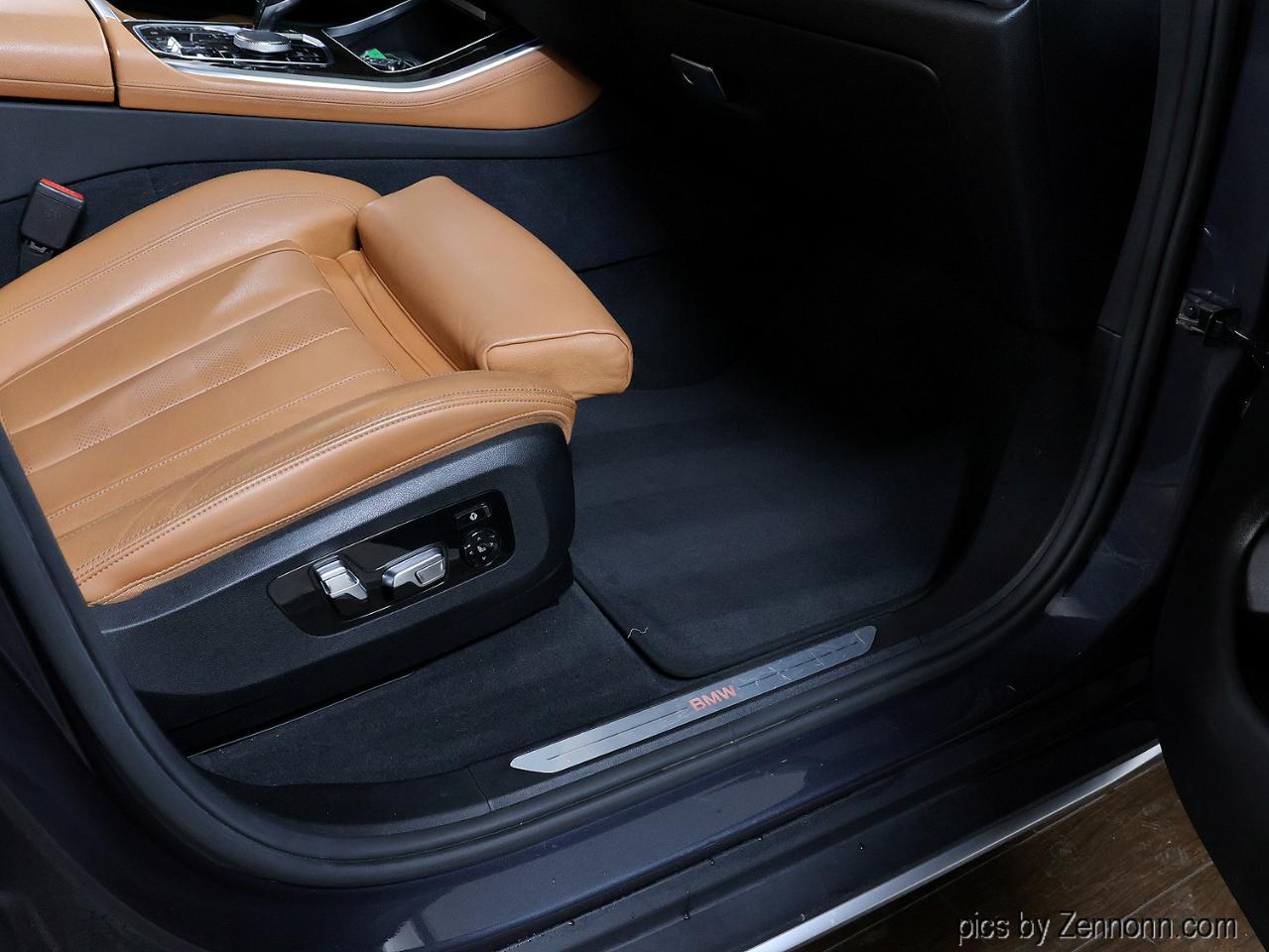 BMW X5 xDrive50i Sports Activity Vehicle 2019