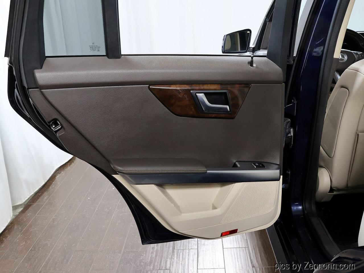 Mercedes-Benz GLK-Class  2015