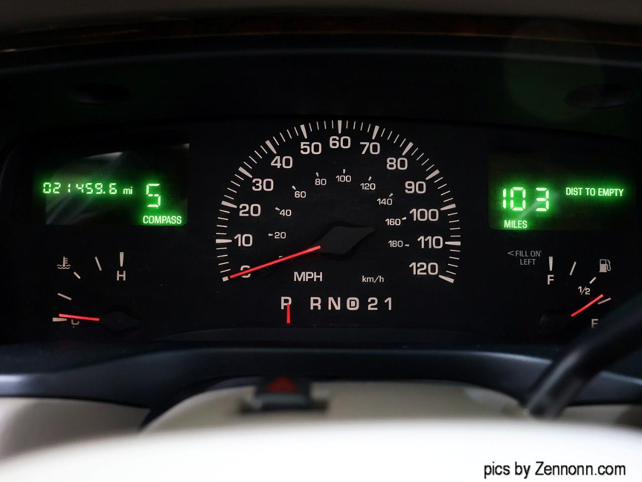 Lincoln Town Car 4dr Sdn Executive 2001