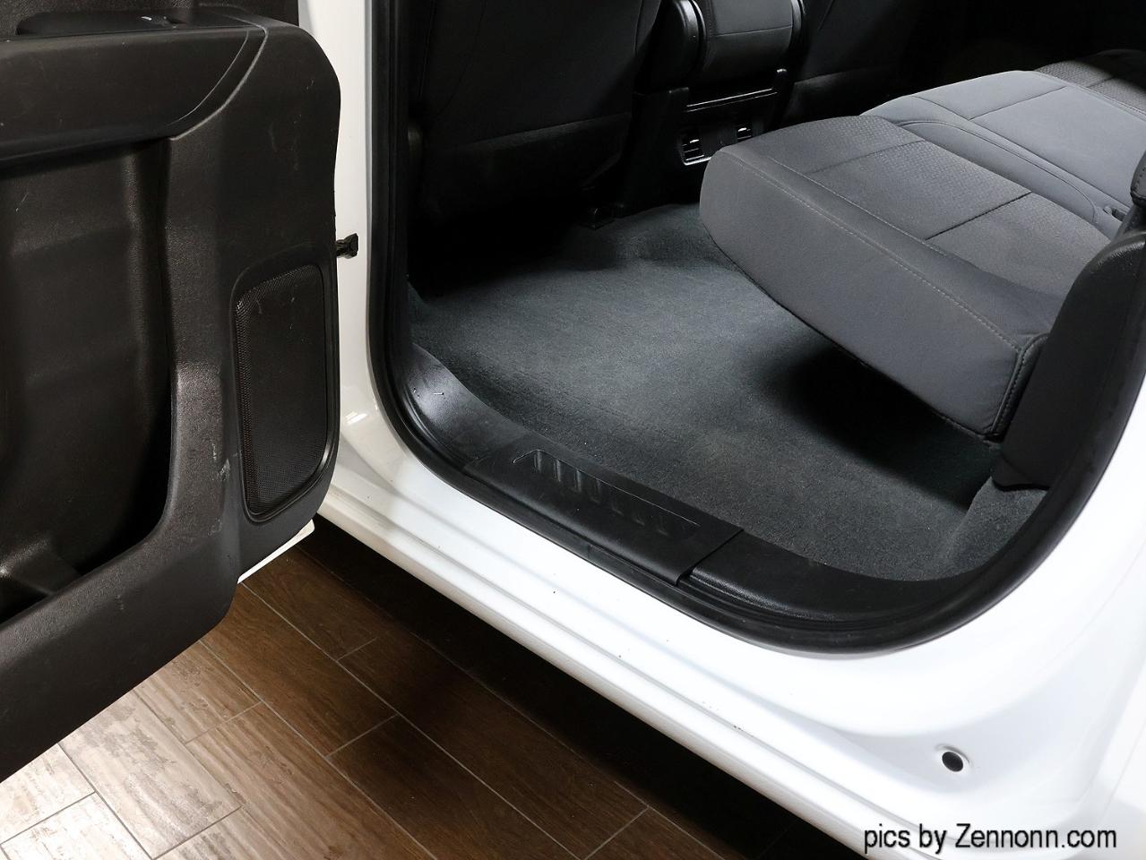 Chevrolet Silverado 1500 4WD Crew Cab 147" Custom 2021