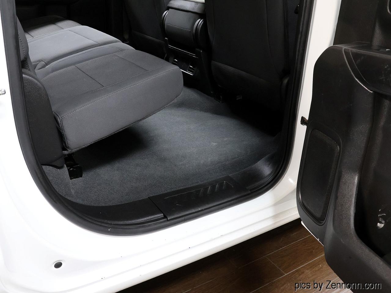 Chevrolet Silverado 1500 4WD Crew Cab 147" Custom 2021