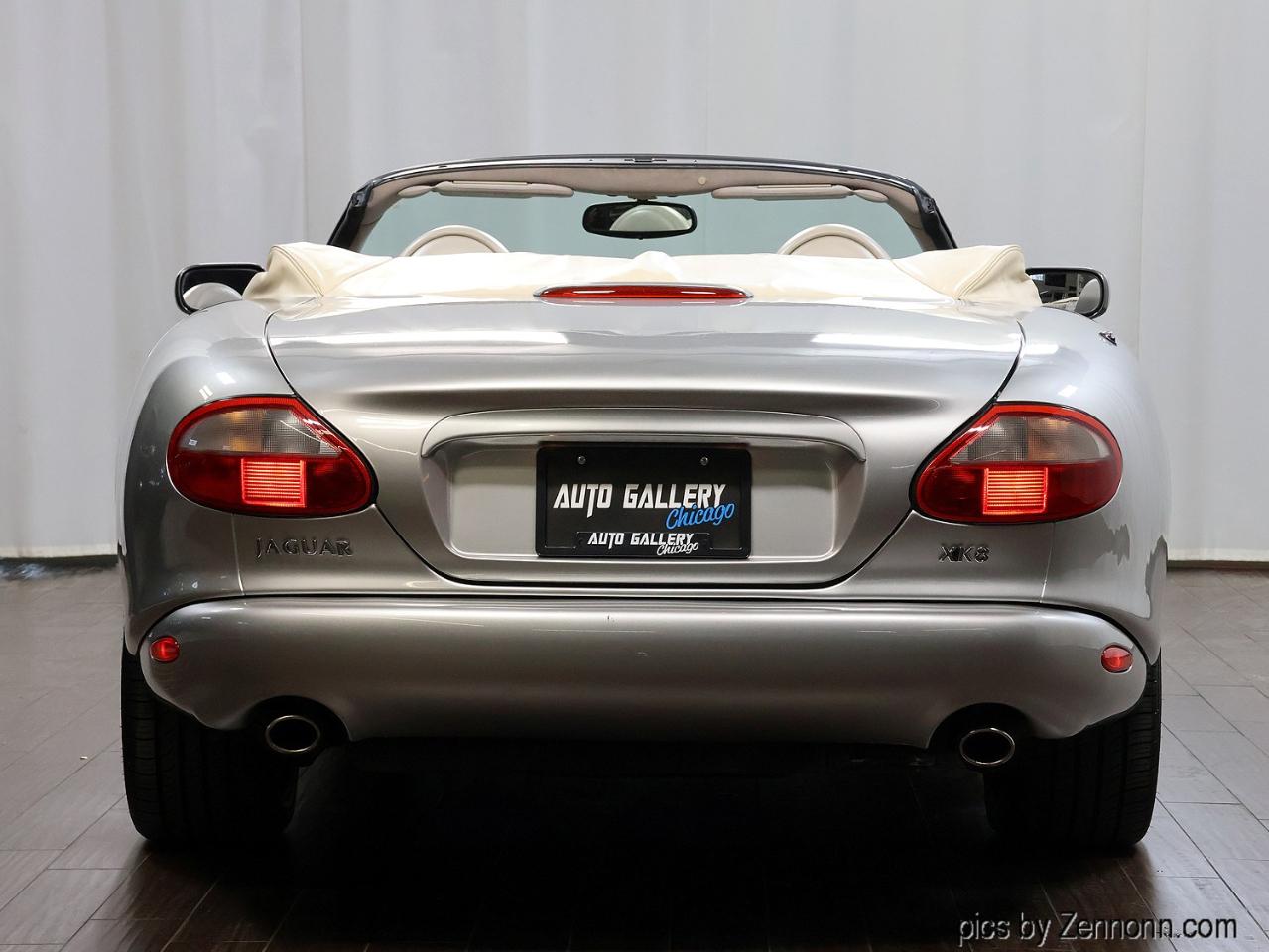 Jaguar XK8 2dr Convertible 1999