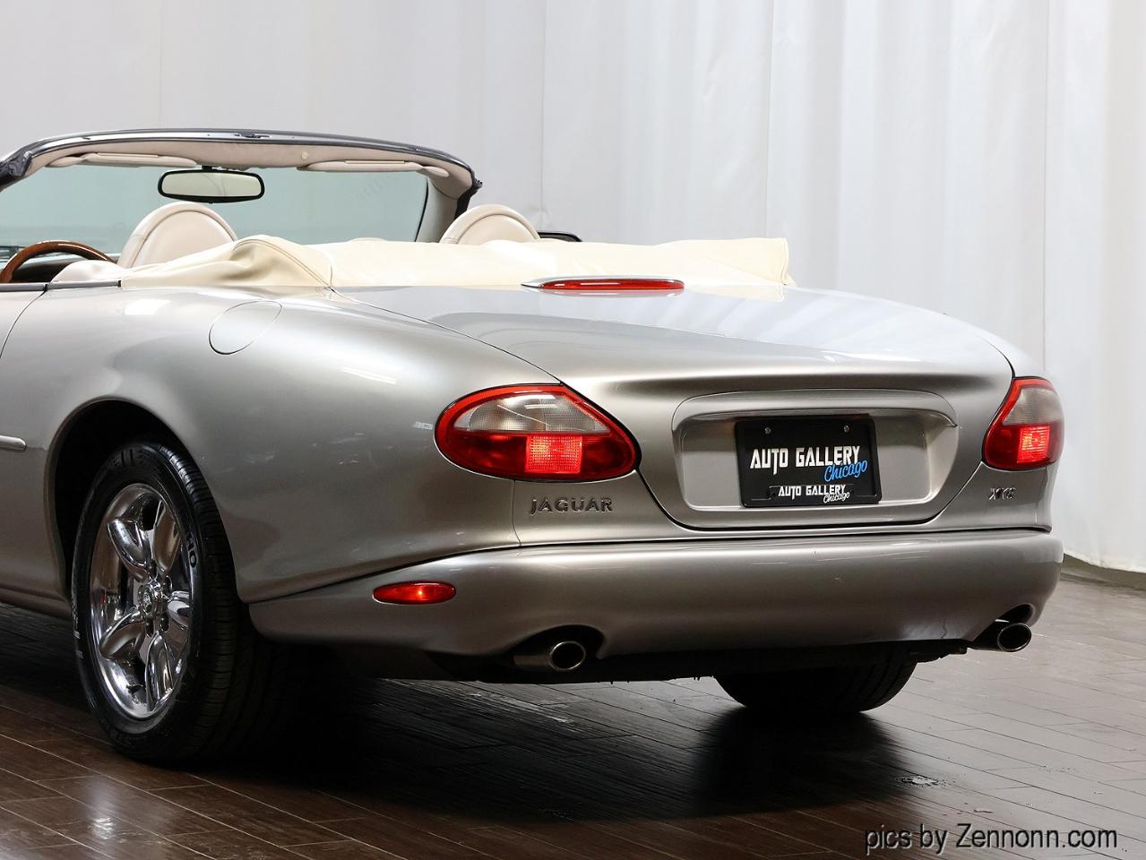 Jaguar XK8 2dr Convertible 1999