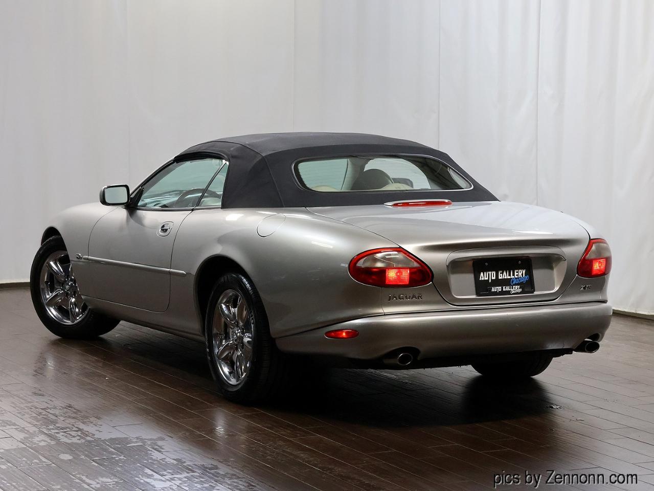 Jaguar XK8 2dr Convertible 1999