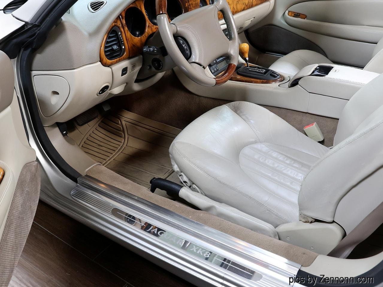 Jaguar XK8 2dr Convertible 1999