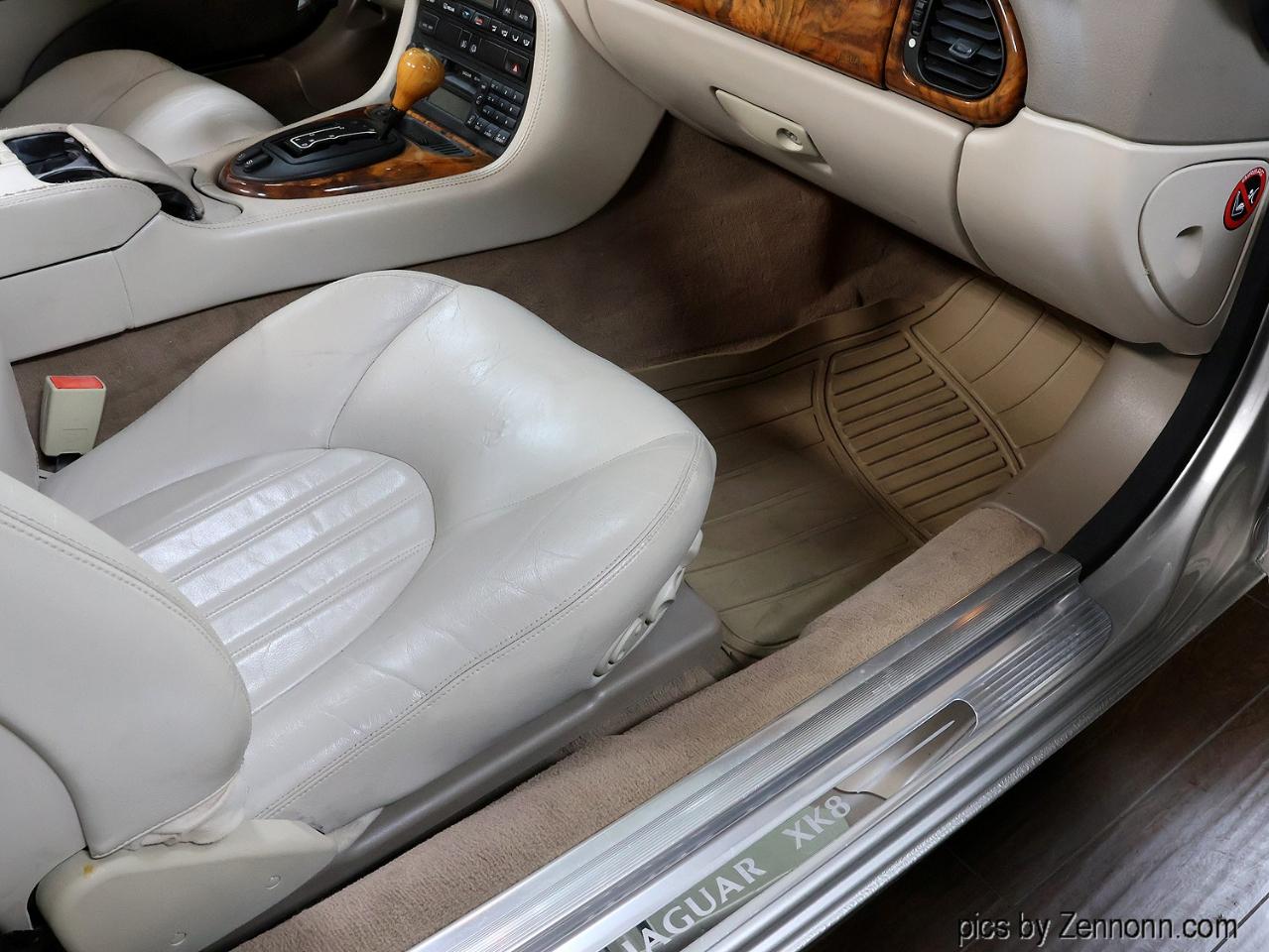 Jaguar XK8 2dr Convertible 1999