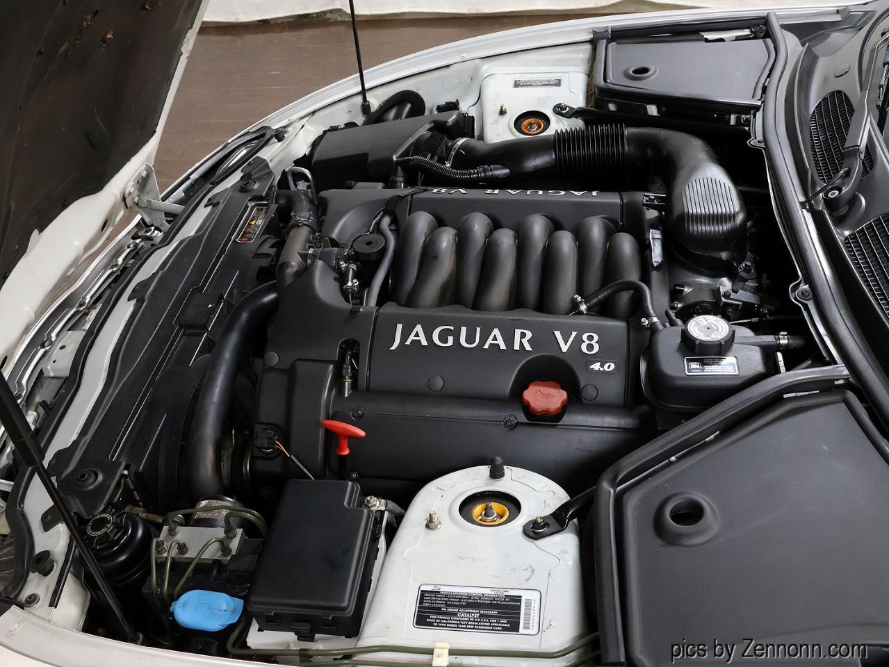 Jaguar XK8 2dr Convertible 1999