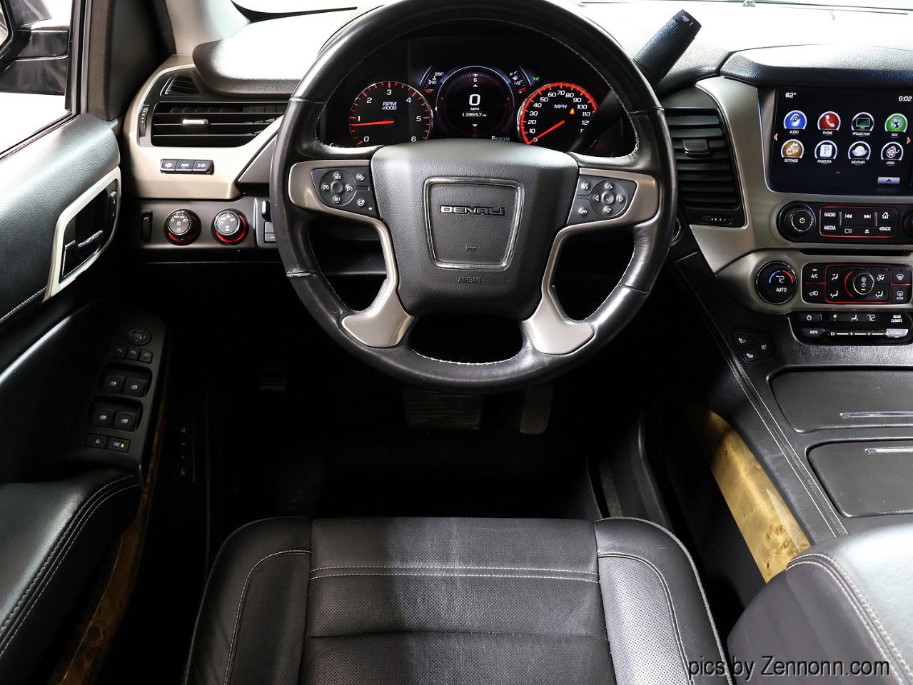 GMC Yukon XL 4WD 4dr Denali 2016