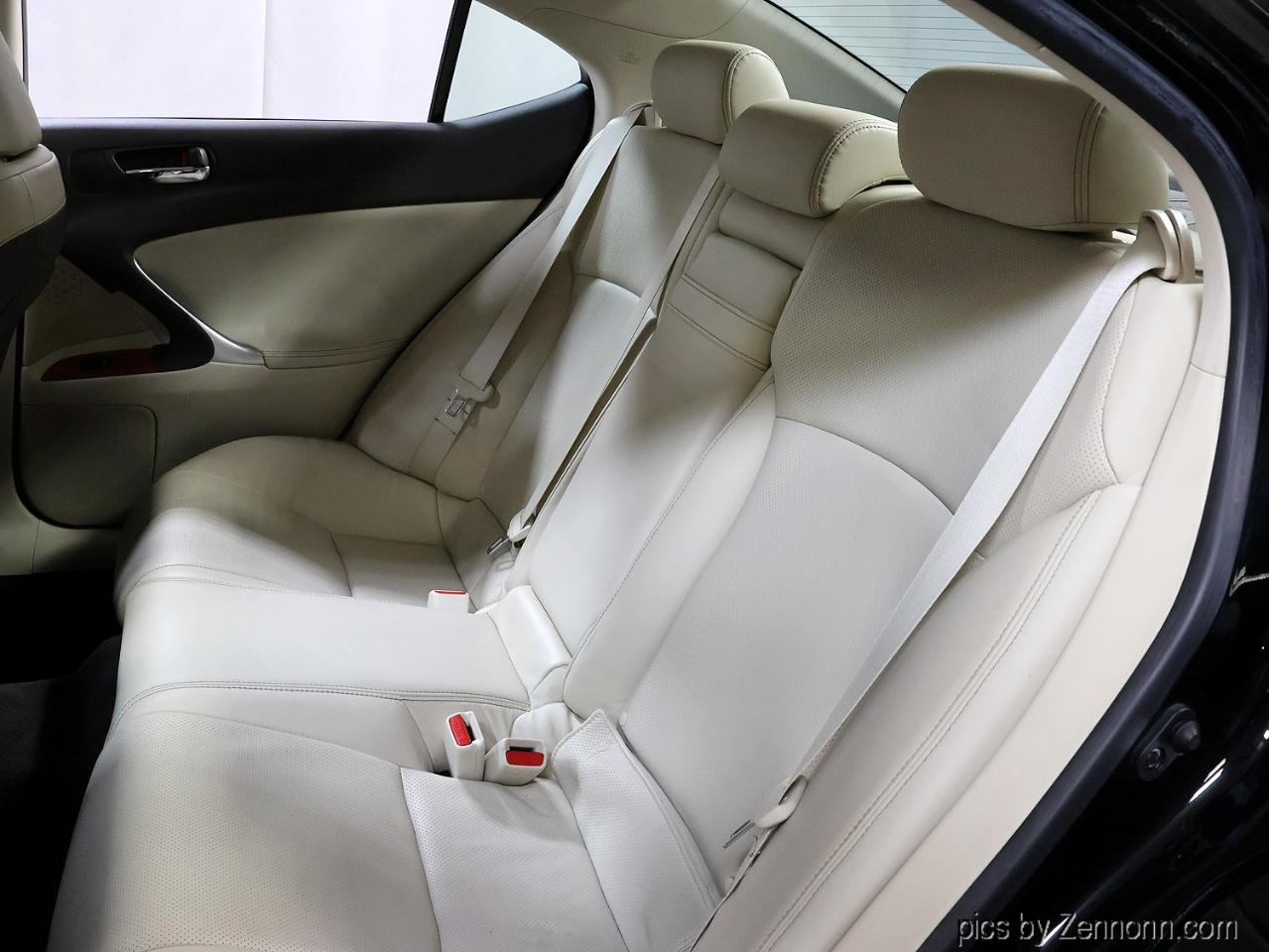 Lexus IS 250 4dr Sport Sdn Auto AWD 2009