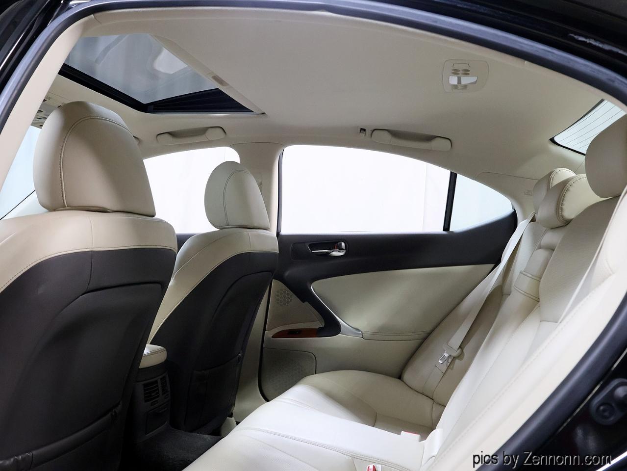 Lexus IS 250 4dr Sport Sdn Auto AWD 2009