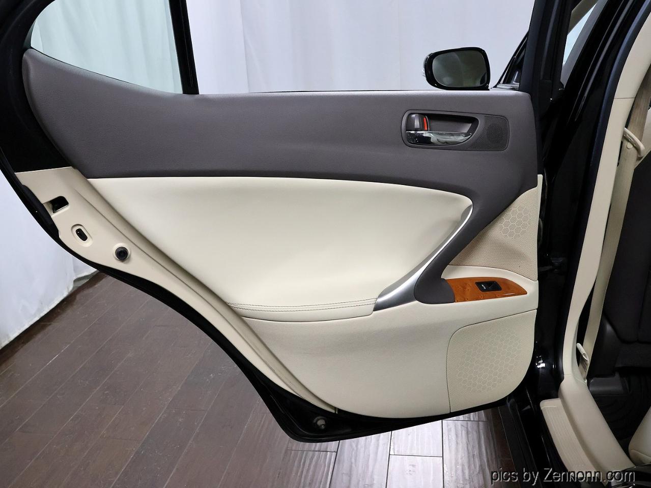 Lexus IS 250 4dr Sport Sdn Auto AWD 2009