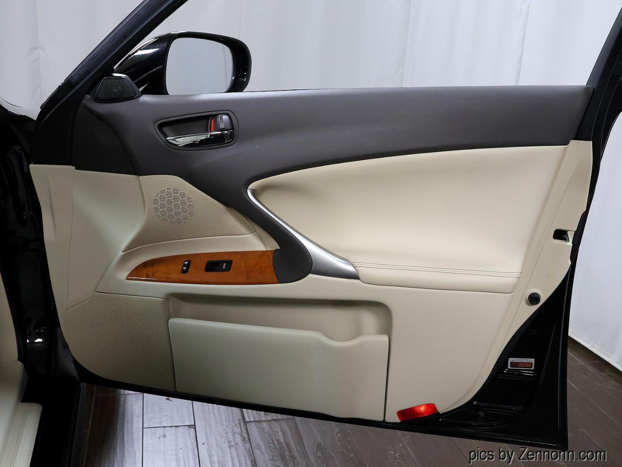 Lexus IS 250 4dr Sport Sdn Auto AWD 2009