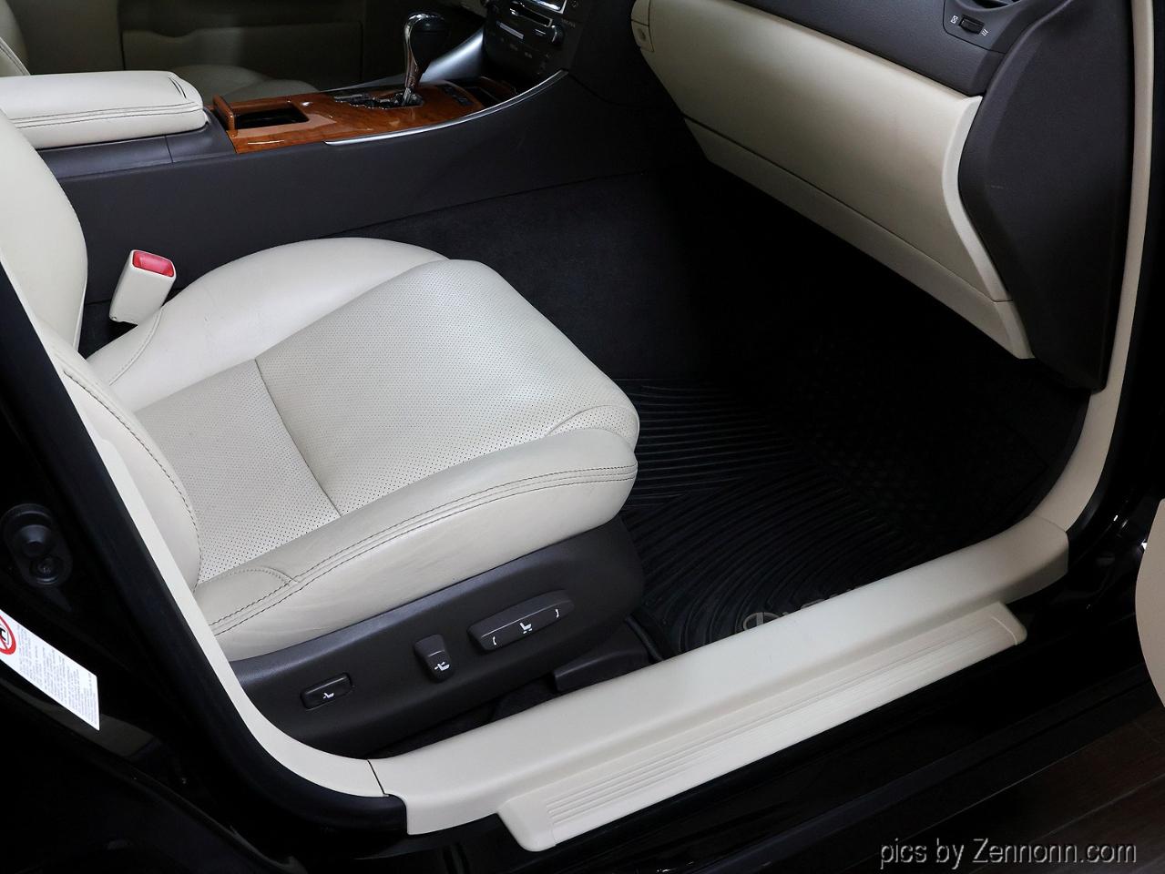 Lexus IS 250 4dr Sport Sdn Auto AWD 2009