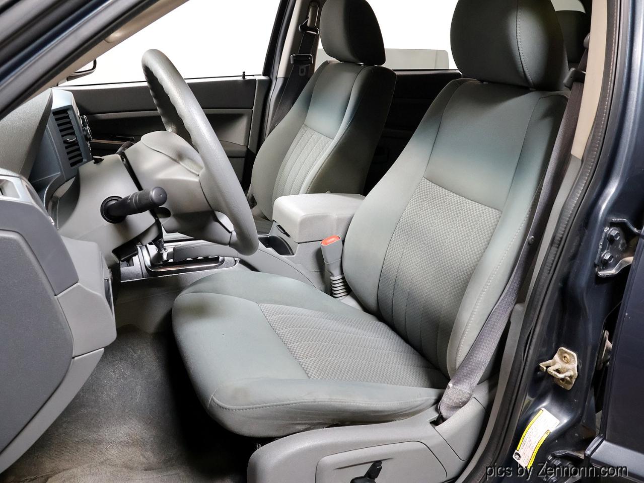 Jeep Grand Cherokee 4dr Laredo 4WD 2006