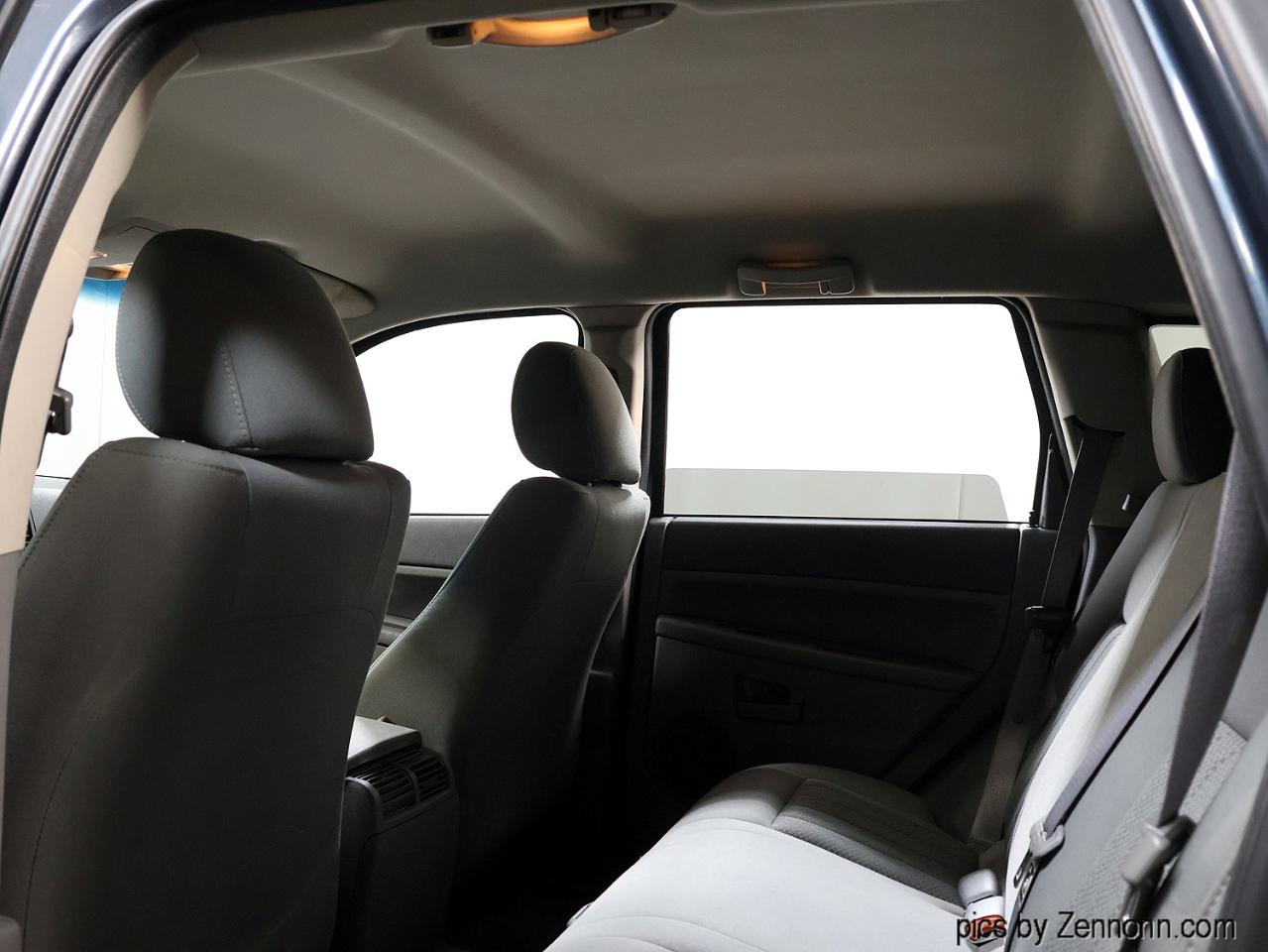 Jeep Grand Cherokee 4dr Laredo 4WD 2006