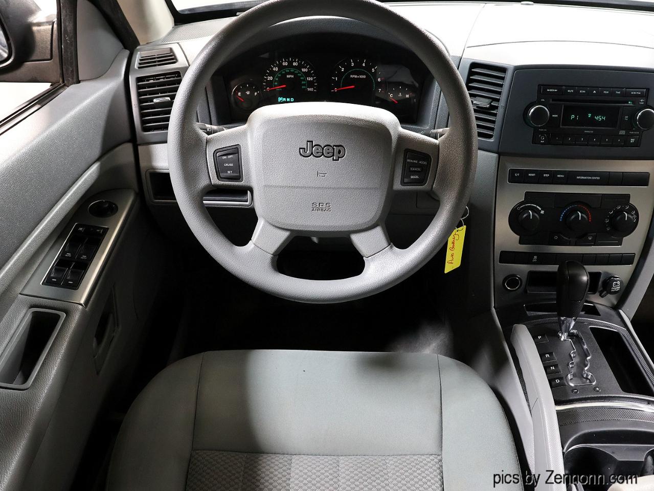 Jeep Grand Cherokee 4dr Laredo 4WD 2006