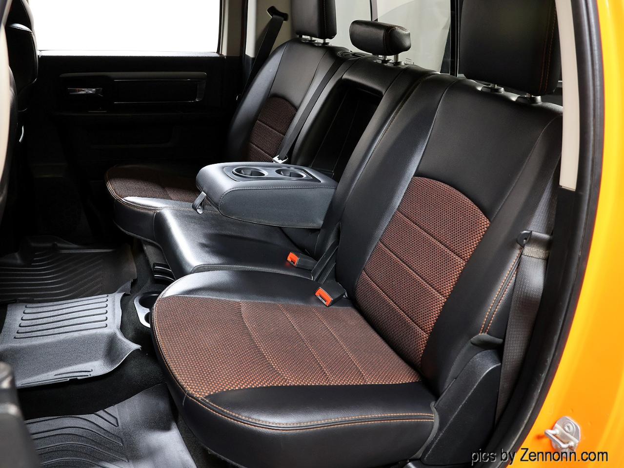 RAM 1500 4WD Crew Cab 140.5" Sport 2017