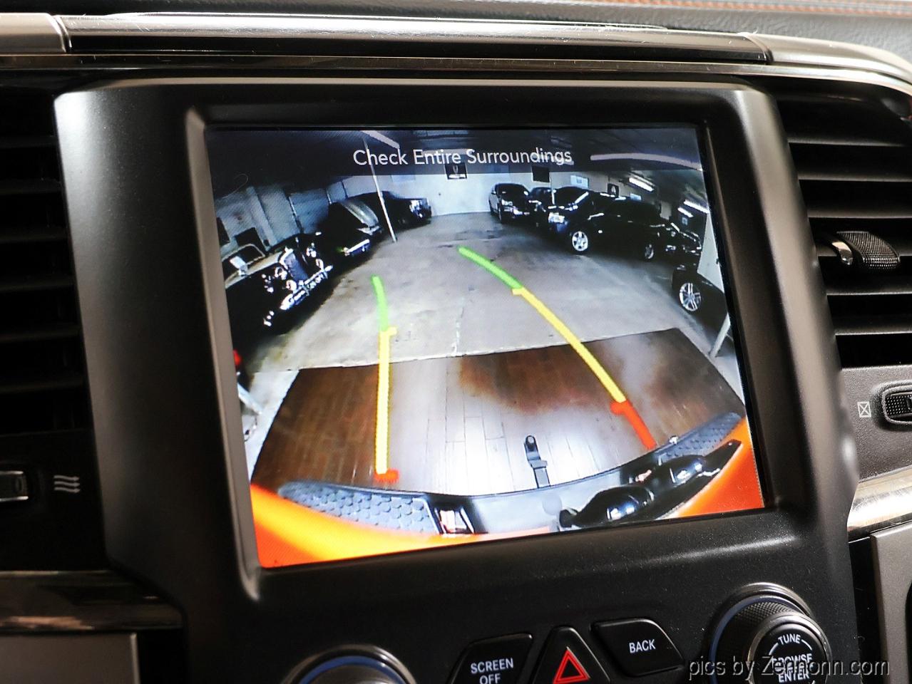 RAM 1500 4WD Crew Cab 140.5" Sport 2017