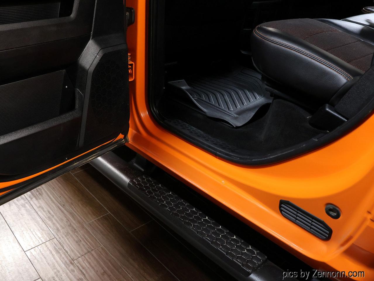 RAM 1500 4WD Crew Cab 140.5" Sport 2017