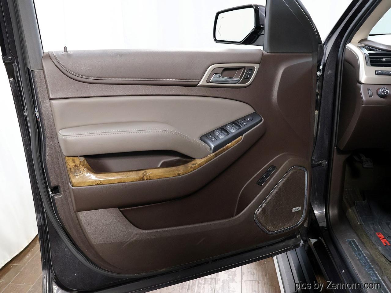 GMC Yukon 4WD 4dr Denali 2016