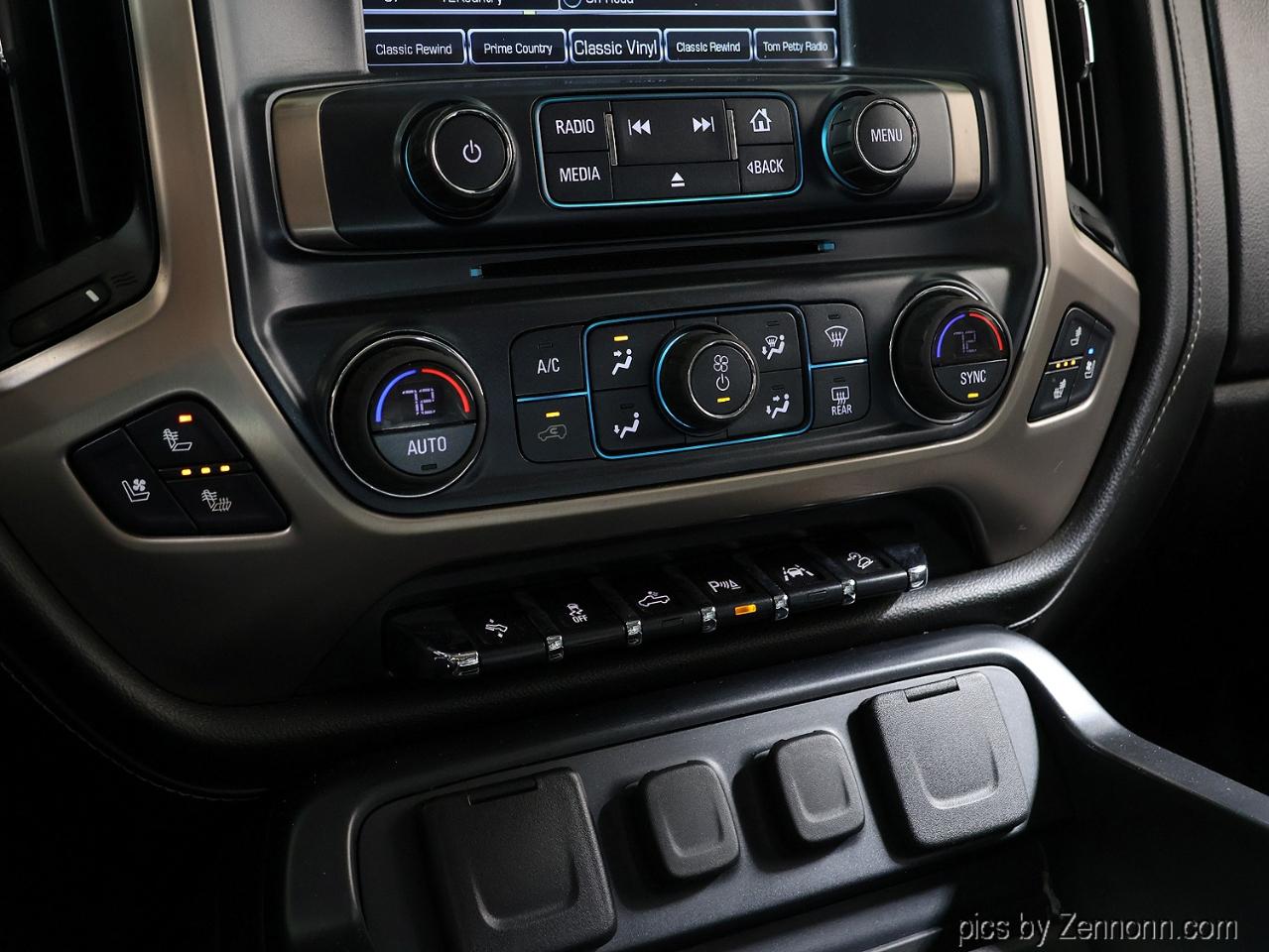 GMC Sierra 1500 4WD Crew Cab 143.5" Denali 2018