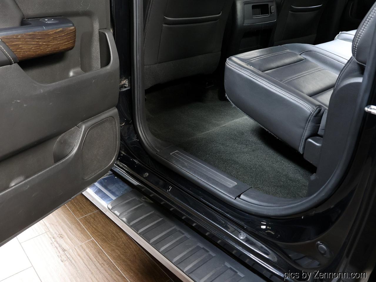 GMC Sierra 1500 4WD Crew Cab 143.5" Denali 2018