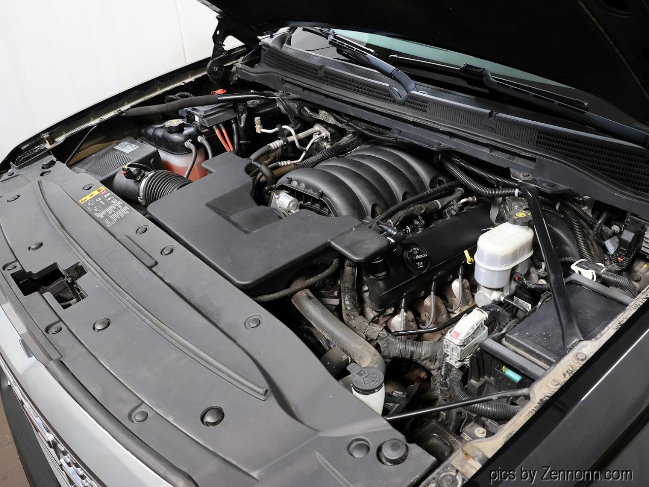 GMC Sierra 1500 4WD Crew Cab 143.5" Denali 2018