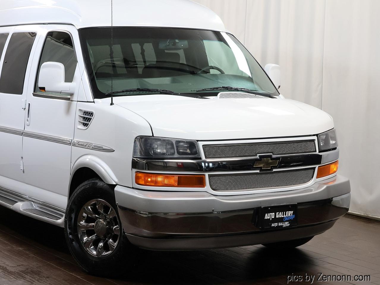 Chevrolet Express Passenger RWD 3500 155" LT 2010