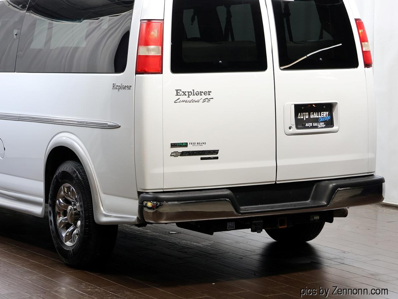 Chevrolet Express Passenger RWD 3500 155" LT 2010