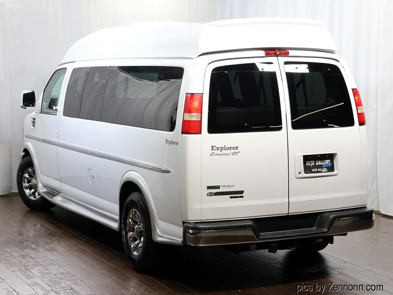 Chevrolet Express Passenger RWD 3500 155" LT 2010