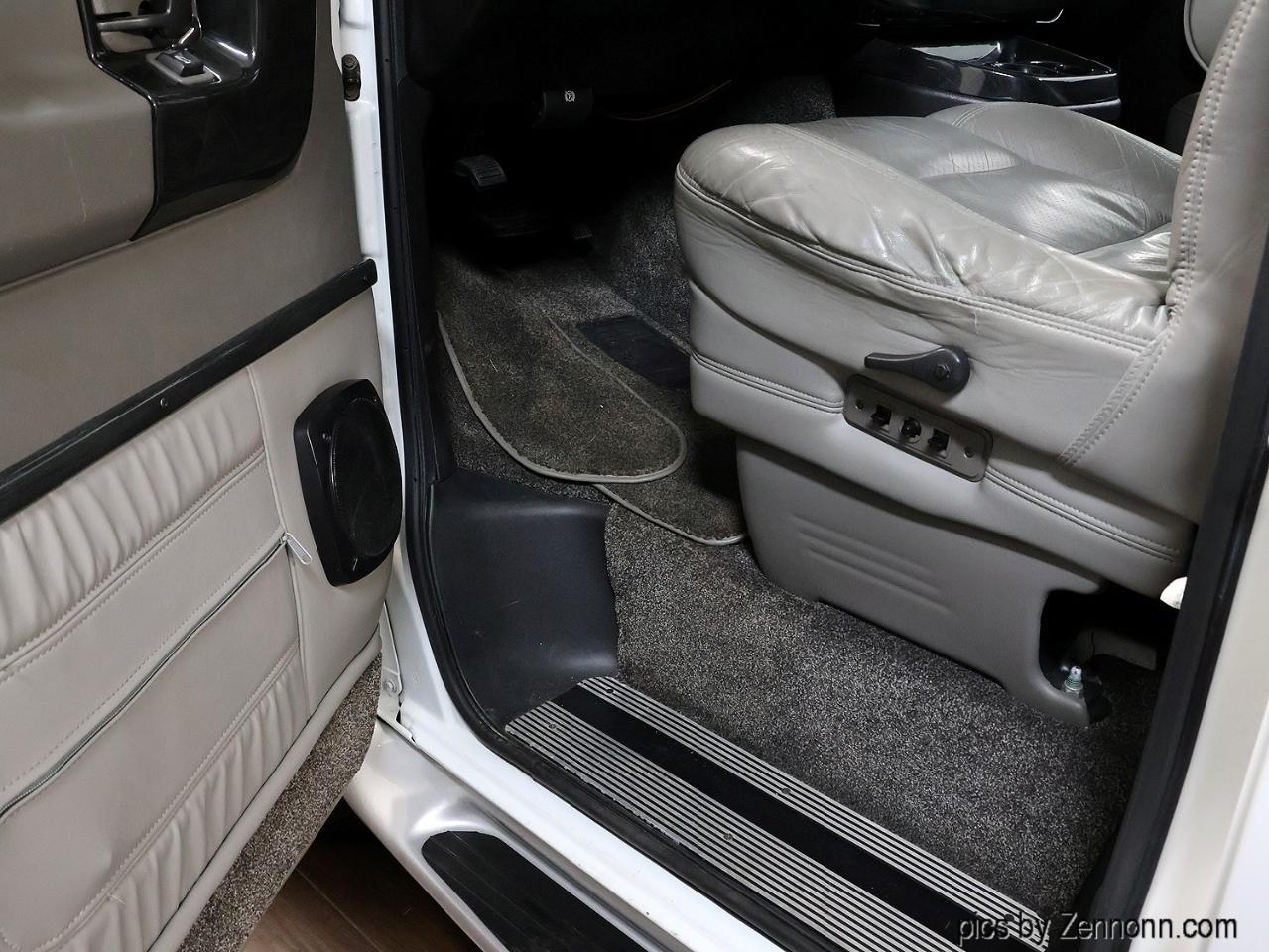 Chevrolet Express Passenger RWD 3500 155" LT 2010