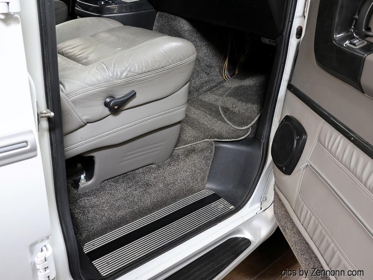 Chevrolet Express Passenger RWD 3500 155" LT 2010