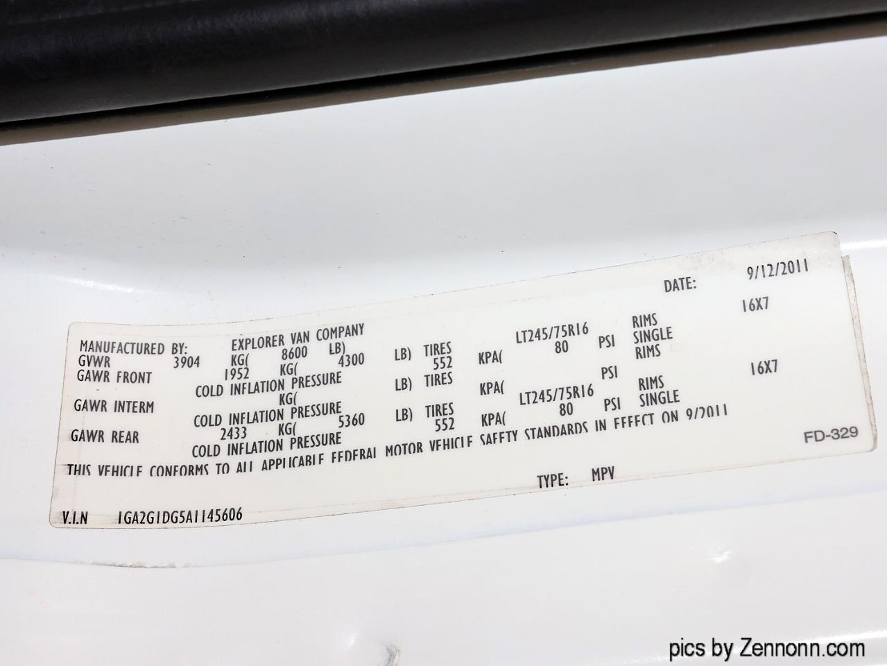 Chevrolet Express Passenger RWD 3500 155" LT 2010