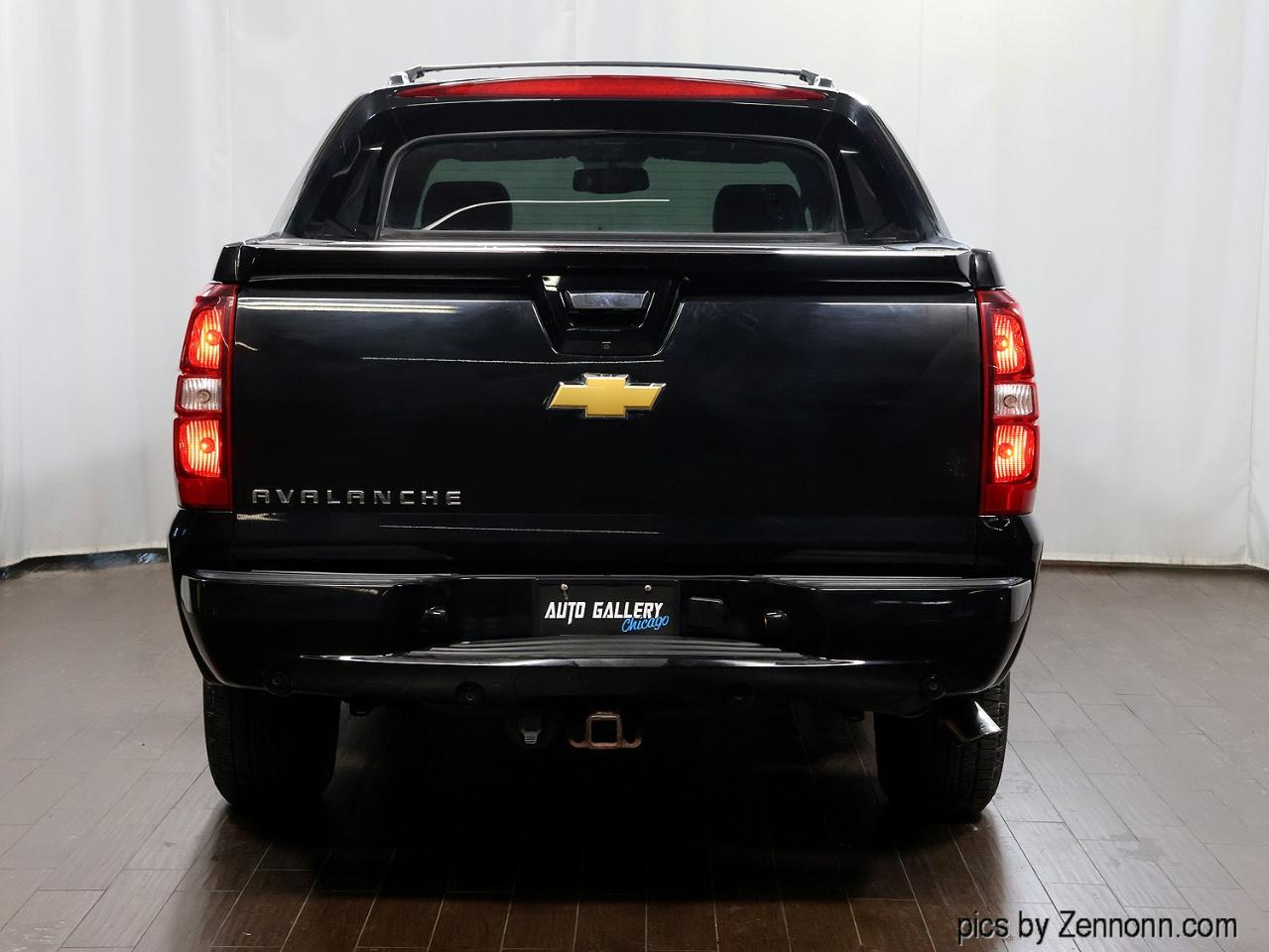 Chevrolet Avalanche  2013
