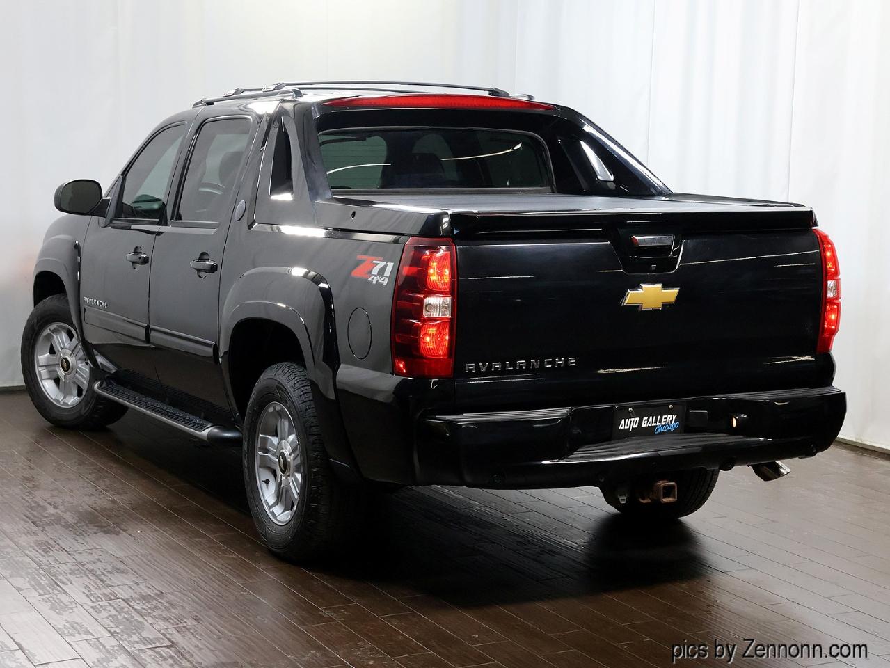 Chevrolet Avalanche  2013