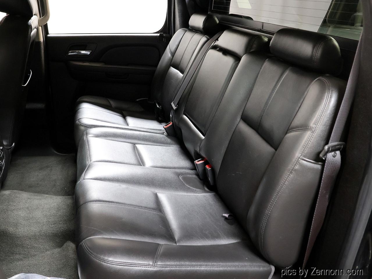 Chevrolet Avalanche  2013