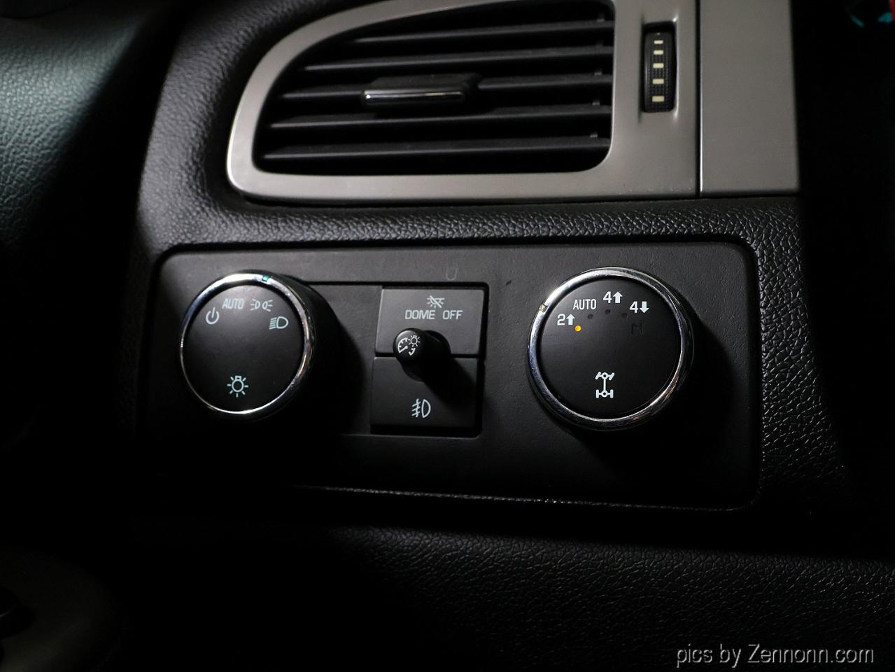 Chevrolet Avalanche  2013