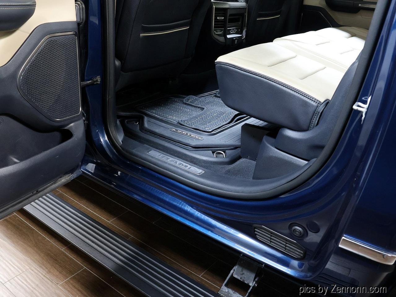 RAM 1500 Limited 4x4 Crew Cab 5'7" Box 2021