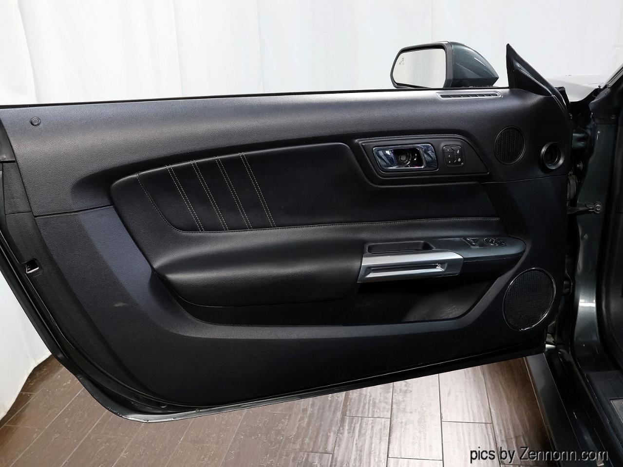 Ford Mustang 2dr Fastback GT 2015