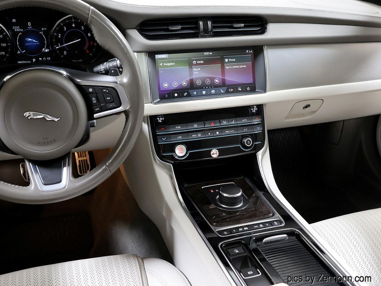 Jaguar XF Sedan 25t Prestige AWD 2020