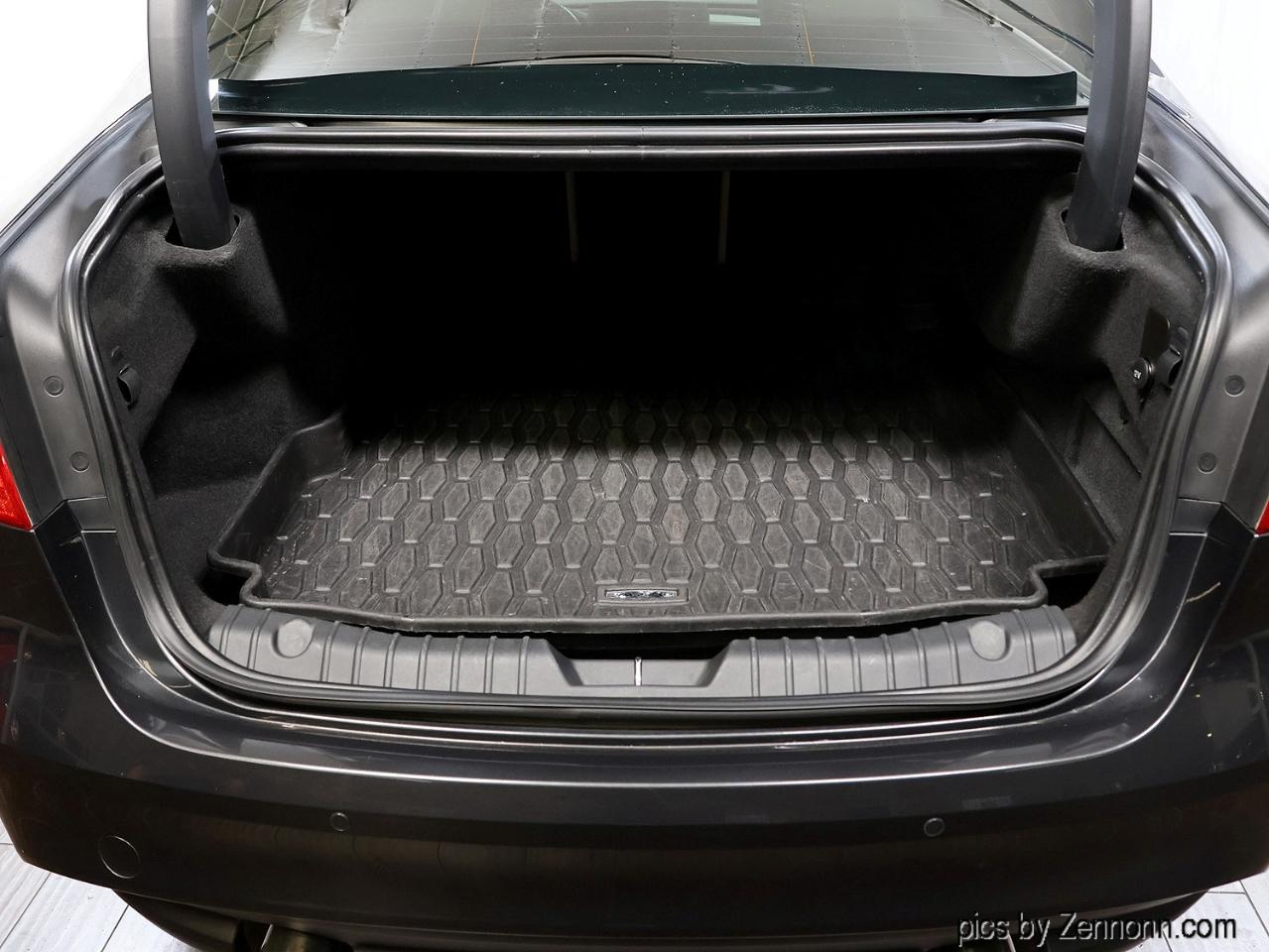 Jaguar XF Sedan 25t Prestige AWD 2020