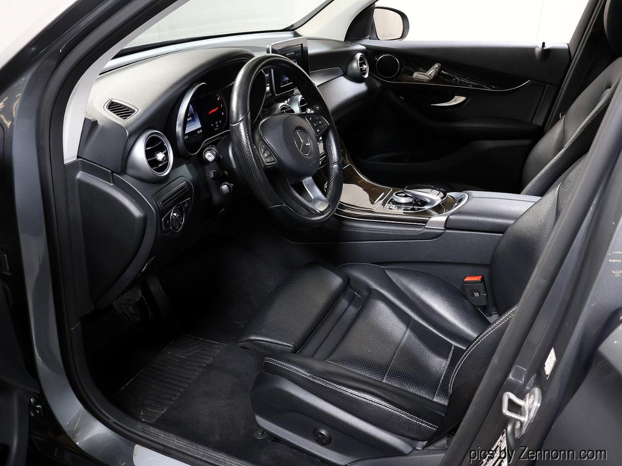 Mercedes-Benz GLC 4MATIC 4dr GLC 300 2016