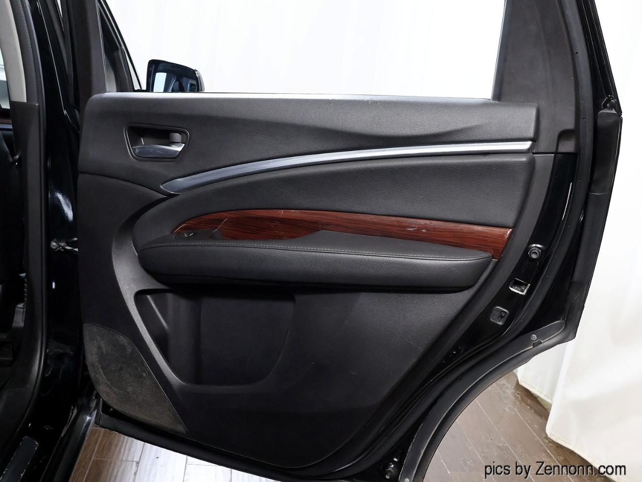 Acura MDX SH-AWD 4dr 2015