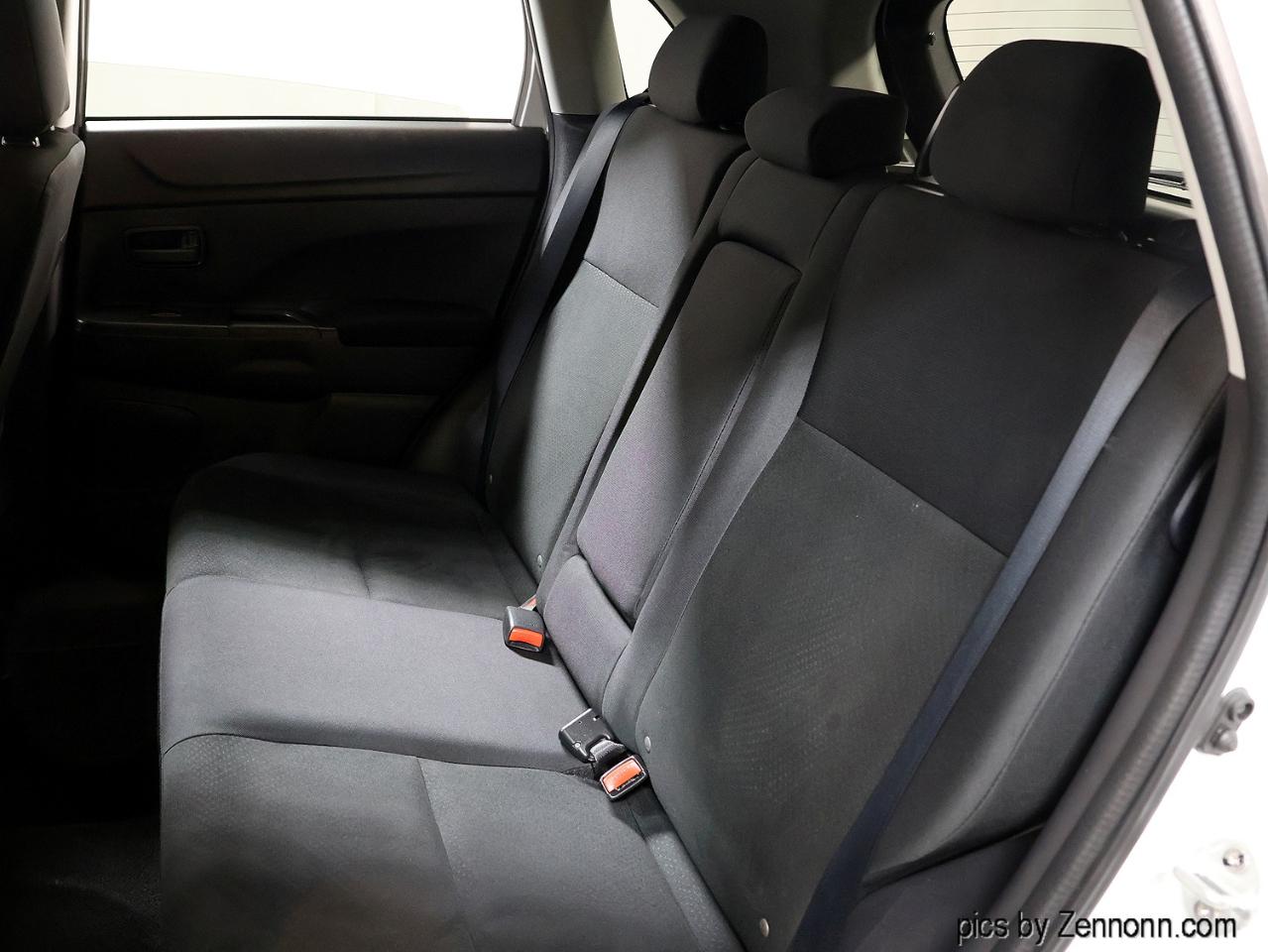 Mitsubishi Outlander Sport  2013